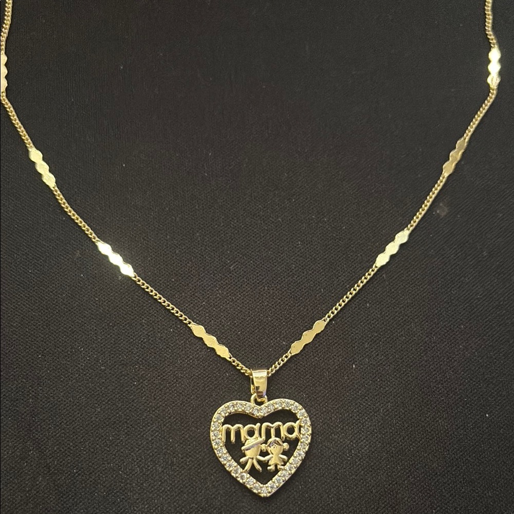 Gold Heart Pendant Necklace